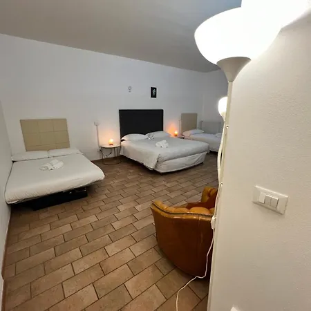 Pensionat Casadiviaappia Imola