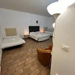 Гостевой дом Casadiviaappia Имола