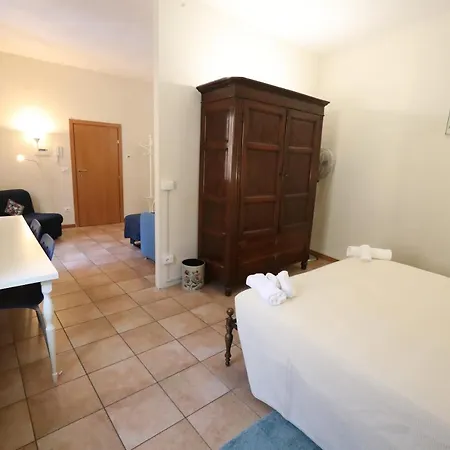 Casadiviaappia Penzion
