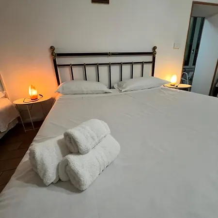 Casadiviaappia 게스트하우스 이몰라