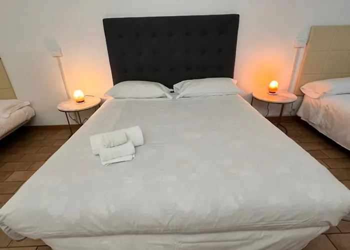 بيت ضيافة Casadiviaappia 3*